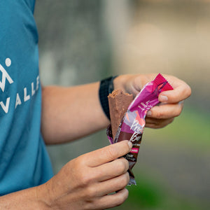 vegan protein bar från Moonvalley - utsökta och perfekt intag av protein och energi hela dagen, inte bara för träning och atleter.